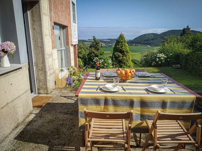repas terrasse vue mer